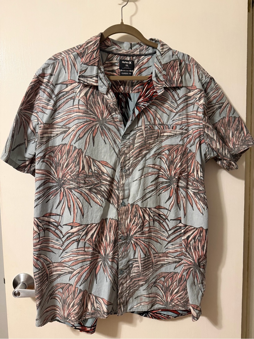 Hurley XXL Light Blue Palm-Print Short Sleeve Button-Down Shirt